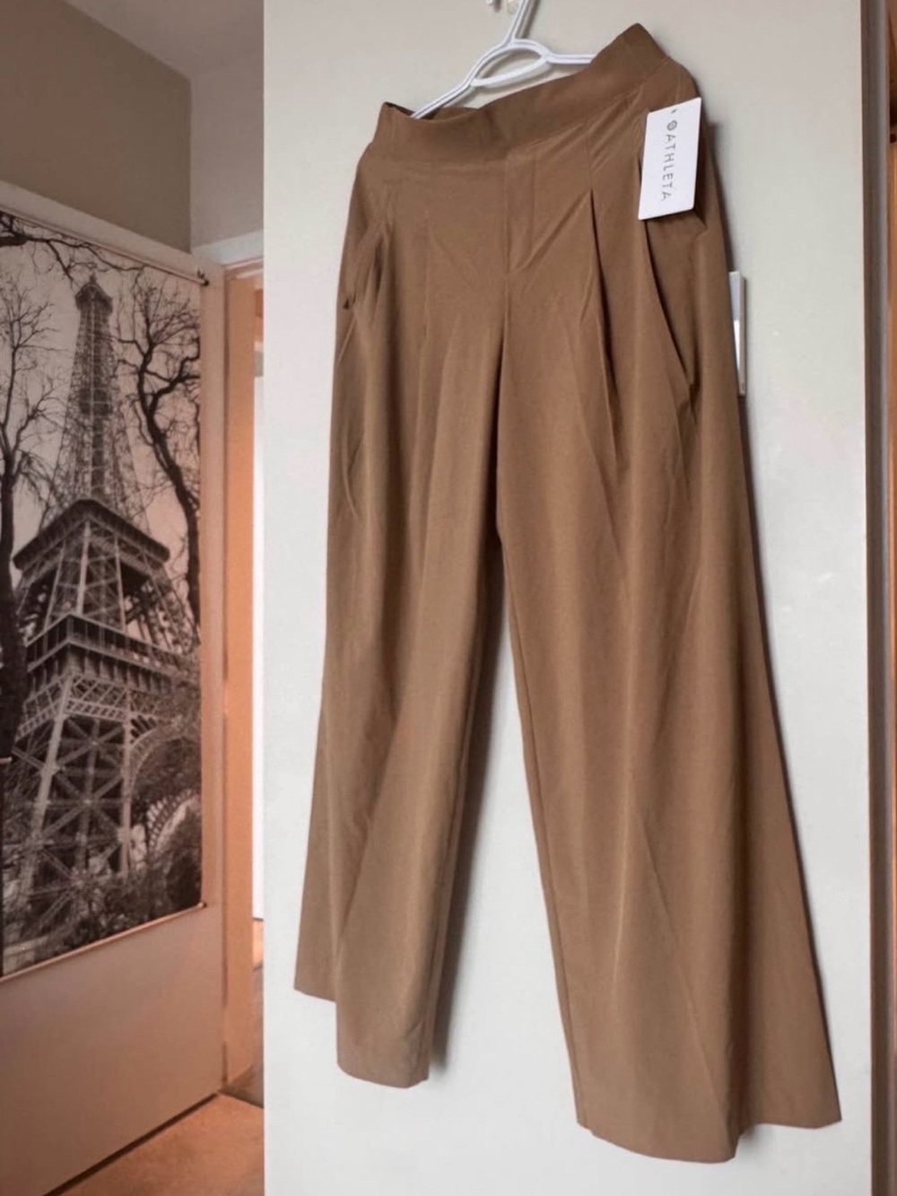 BRAND NEW Athleta Camel Wide-Leg Pleated Pants Trousers Size 6